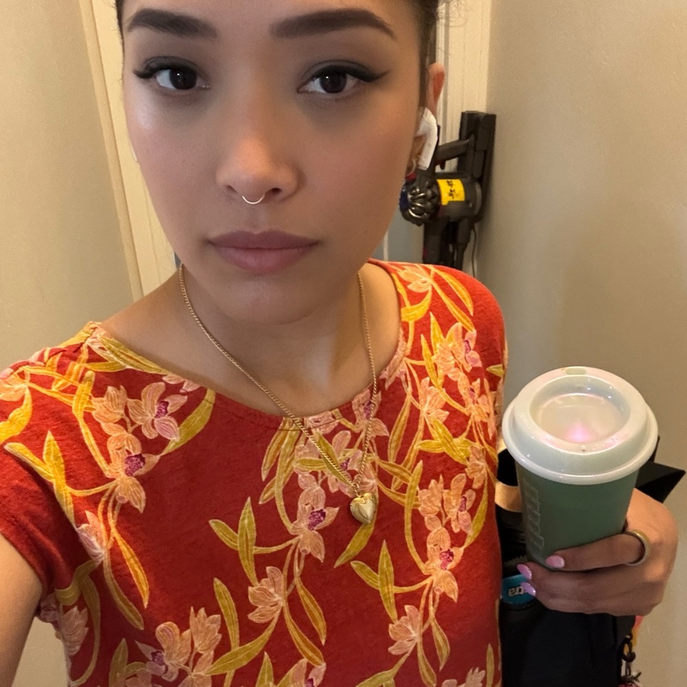 Meet your Posher, Nicole